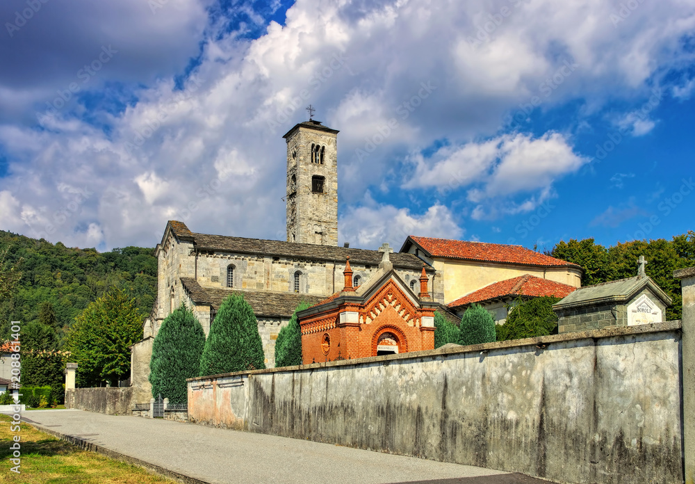Armeno Kirche im Piemont -  the Armeno church, Piedmont