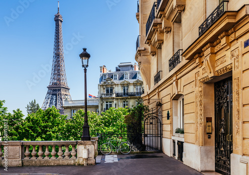 Sticker Cozy street with view of Paris Eiffel Tower in Paris, France
