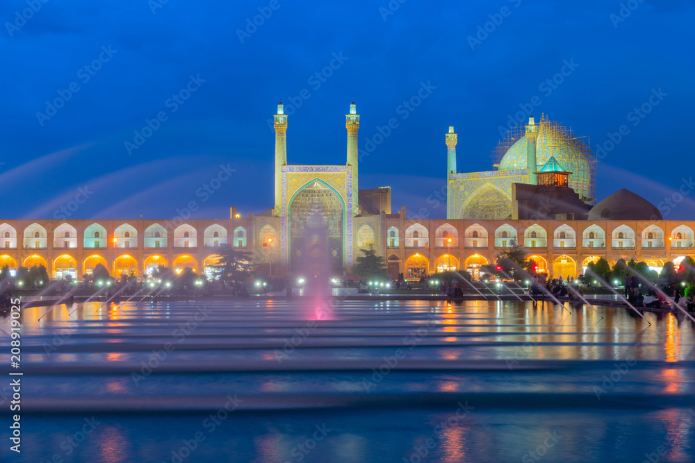 Obraz premium The Shah Mosque also known as Royal Mosque or Imam Mosque after Iranian revolution, is a mosque in Isfahan, Iran. Property release is not needed for this public area.