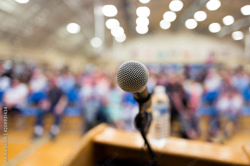 town-hall-meeting-stock-foto-adobe-stock