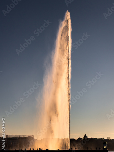 Le Jet in the Evening to Sunset Geneva, Switzerland