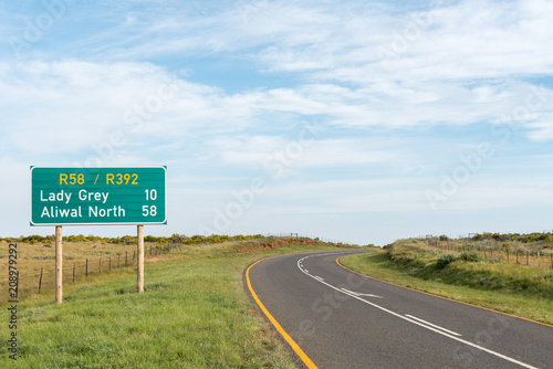 Distance sign between Lady Grey and Barkly East
