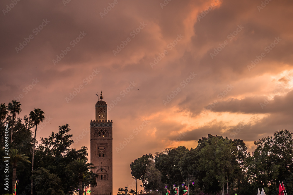 Fototapeta premium Mezquita de Marrakech atardecer