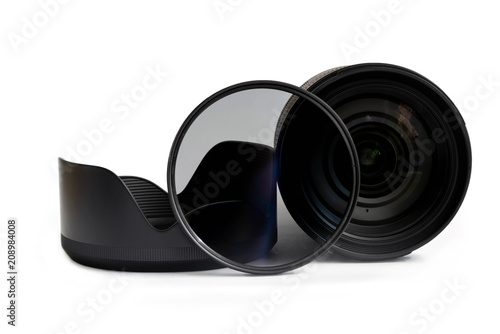 Fotografia Wide angle lens, 82 mm polarizing filter, lens hood, camera accessories isolated