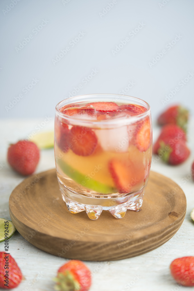 Water with strawberry and lime Water with strawberry and lime