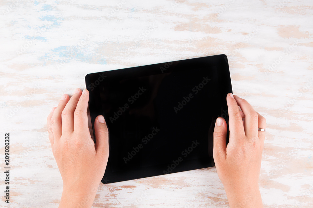 Computer tablet with hand
