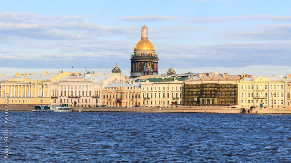 Fototapeta premium Beatiful view Neva river with Isaakievsky Cathedral in Saint Petersburg.