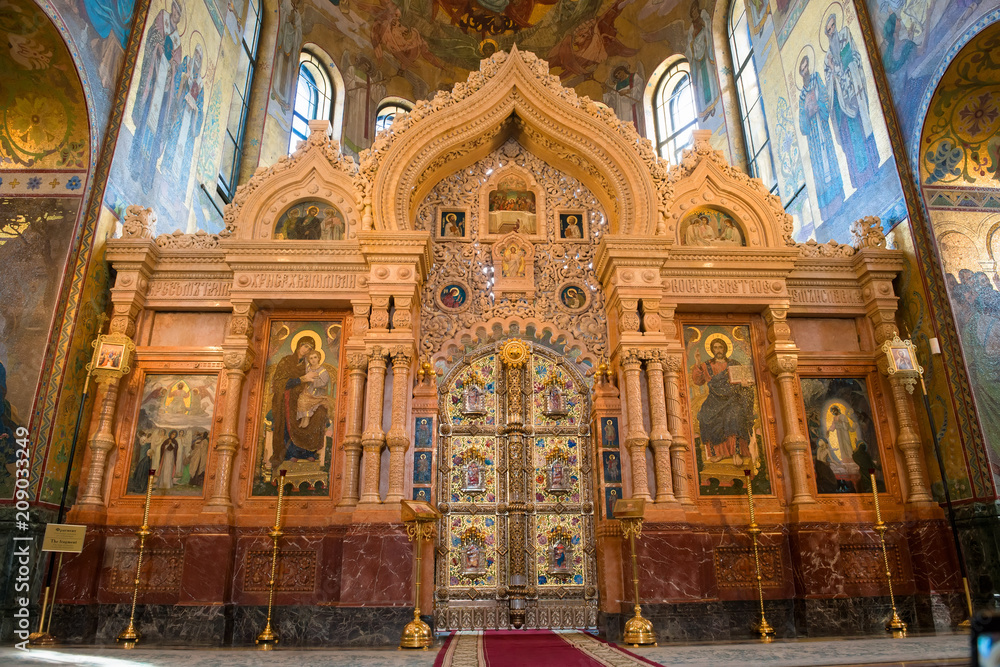 RUSSIA, SAINT PETERSBURG - AUGUST 18, 2017: Interior of Church of the Savior on Spilled Blood in Saint Petersburg, Russia RUSSIA, SAINT PETERSBURG - AUGUST 18, 2017: Interior of Church of the Savior on Spilled Blood in Saint Petersburg, Russia