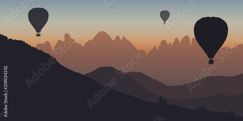 Montgolfière - montagne - dolomite - évasion - liberté - calme - coucher de soleil - tranquille