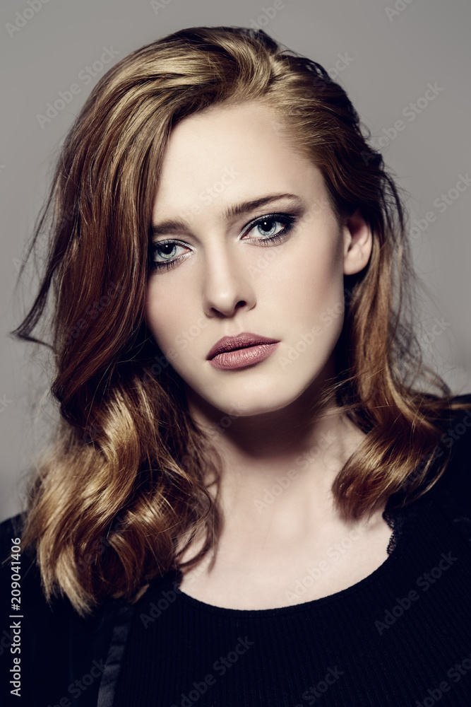 Fototapeta premium beautiful young woman
