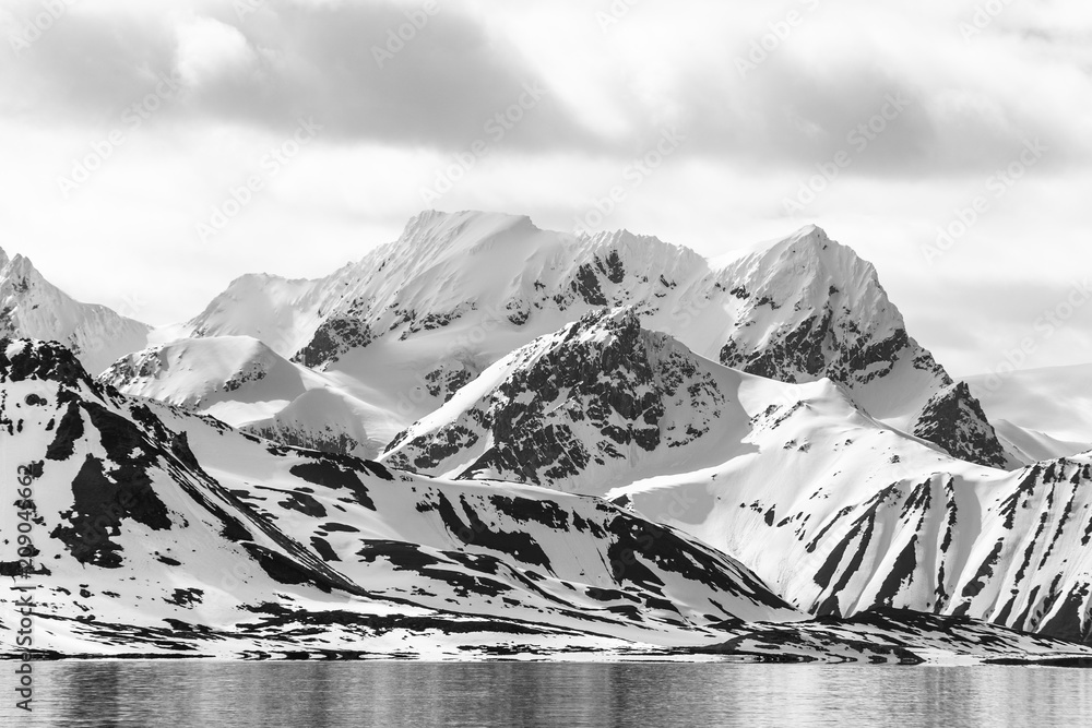 Wiosna na południowym Spitsbergenie - obrazy, fototapety, plakaty 