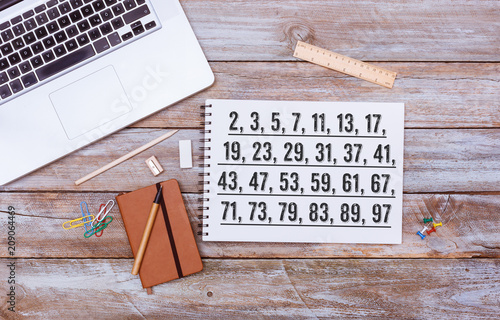 Obraz na płótnie List of Prime Numbers below 100, office desk flat lay w salonie