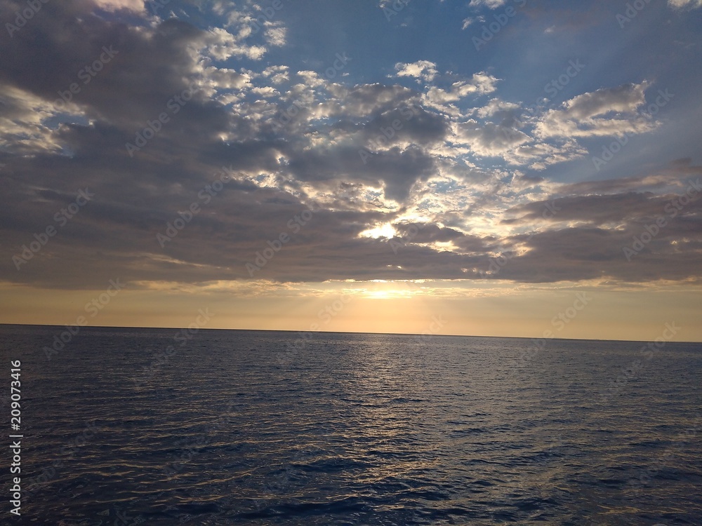 Naklejka premium Морской закат