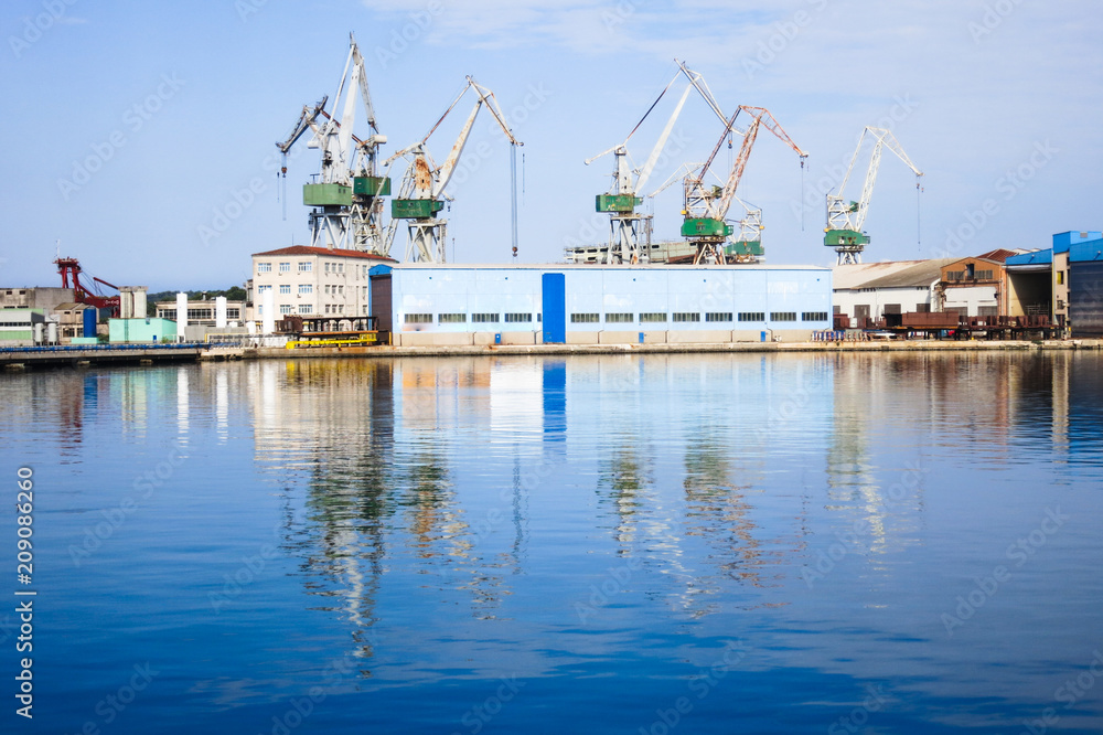 Fototapeta premium shipyard with large cranes