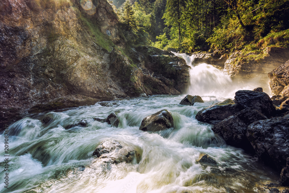 Fototapeta premium Kuhfluchtwasserfälle