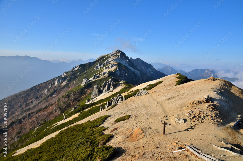 Tsubakurodake which bathes in the afternoon sun Tsubakurodake which bathes in the afternoon sun