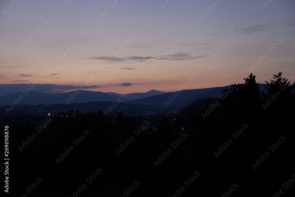 Naklejka premium Sunset