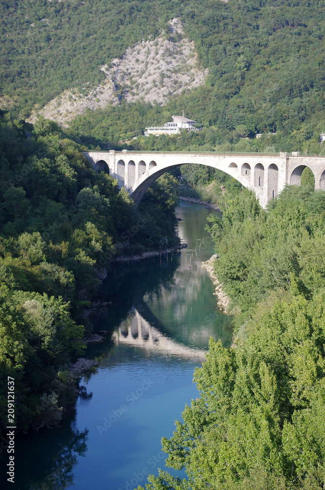 pont de solkan, slovenie 