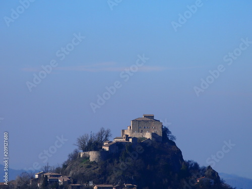 castello di rossena e torre di rossenella photo