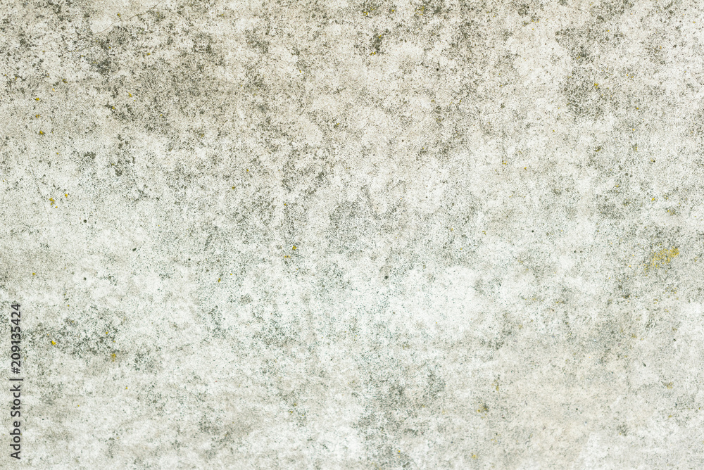 Fototapeta premium Wall fragment with scratches and cracks