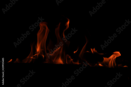 feu nuit cheminée chaud © PetitNuage