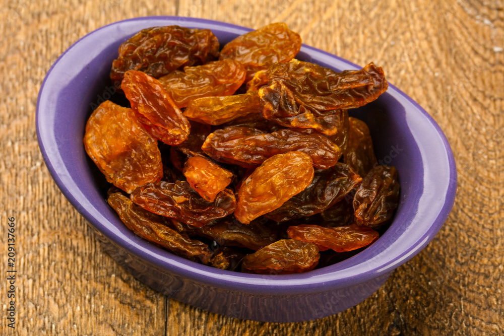 Obraz premium Dry Raisin