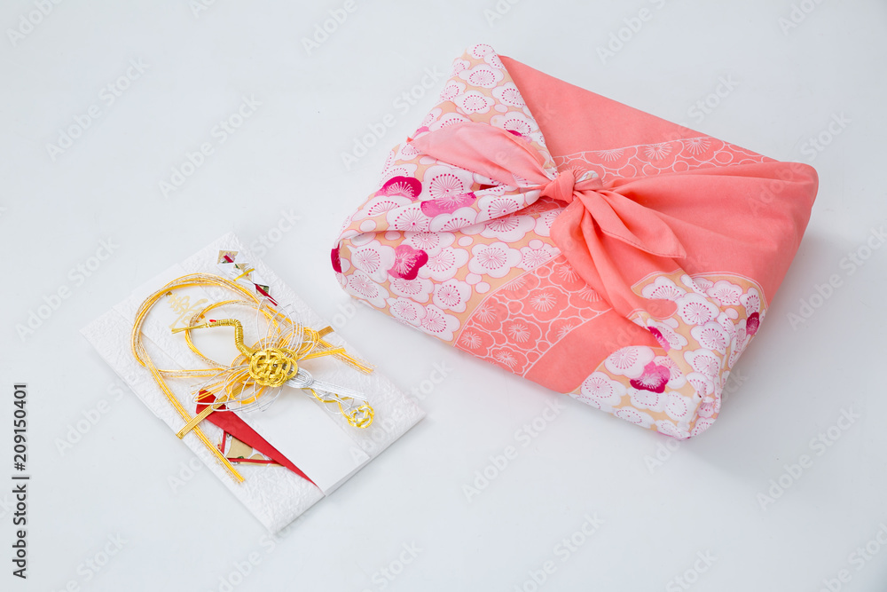 ご祝儀と引き出物
ご祝儀と引き出物
