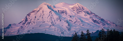 Mt Rainier Sunset Panorama Blurry Vignette Zoom