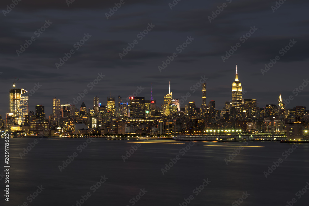 New York City skyline at night New York City skyline at night
