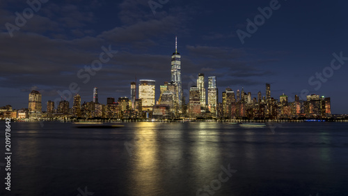 New York City skyline at night © Marieke Feenstra