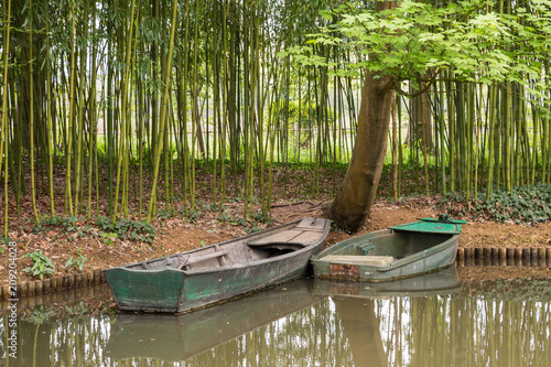 Obraz na plátně Boats at Monet's Garden at Giverny in Normandy