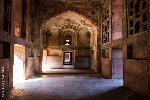 Agra fort © sergemi