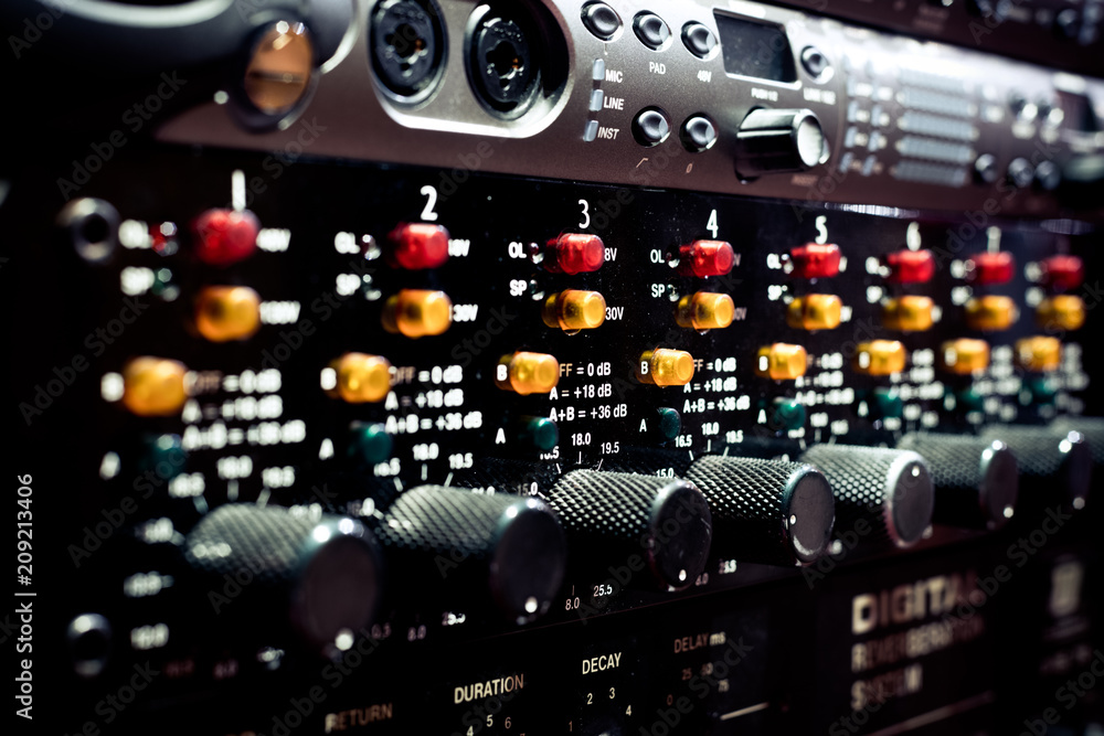 Levels and knobs on professional electronic audio equipment Levels and knobs on professional electronic audio equipment