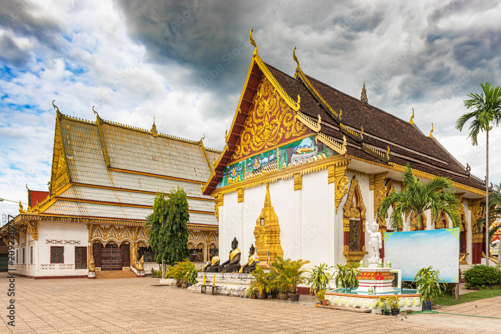 Fototapeta premium Buddhist temple called Wat Luang in Pakse, Laos.