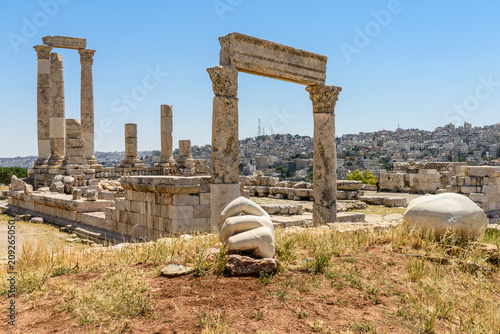 Giordania, Amman, monumenti antica cittadella photo