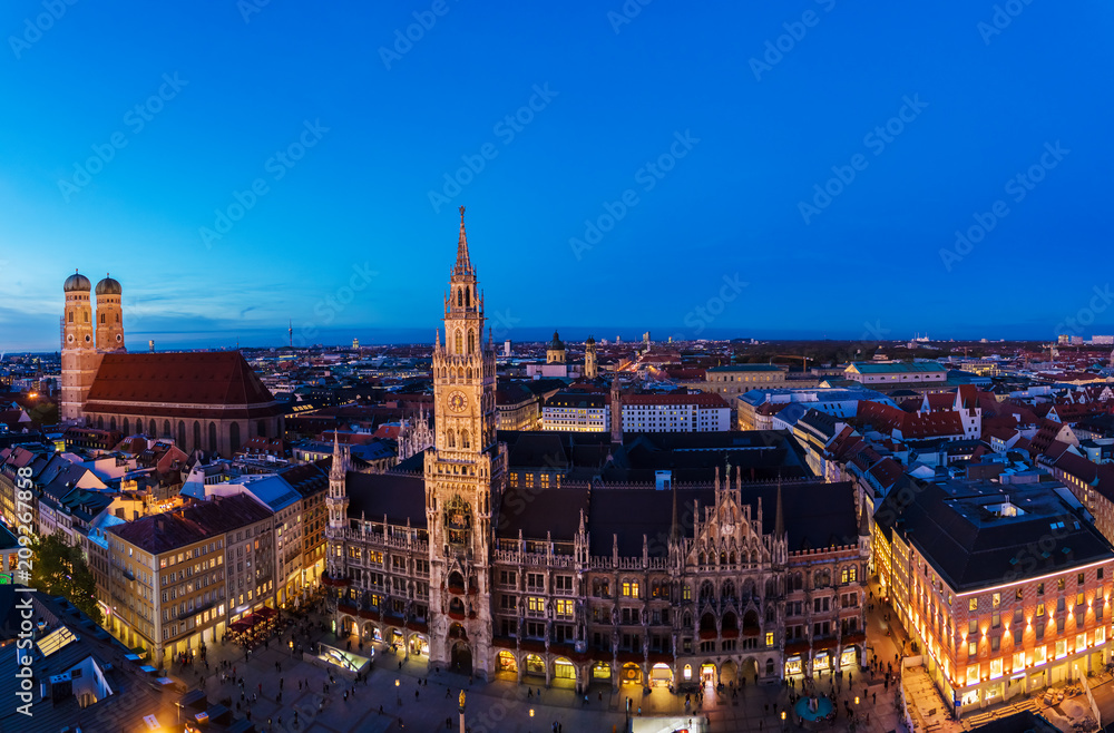 Naklejka premium Aerial wide panorama of The New Town Hall and Marienplatz at night, Munich, Germany