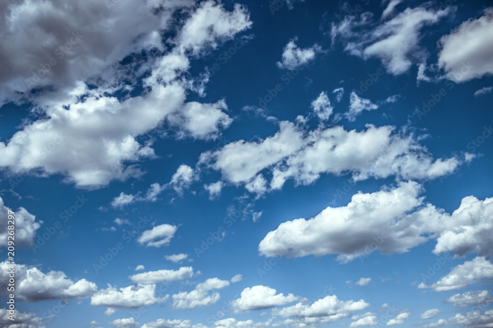 Fototapeta premium clouds fly on a beautiful, blue sky