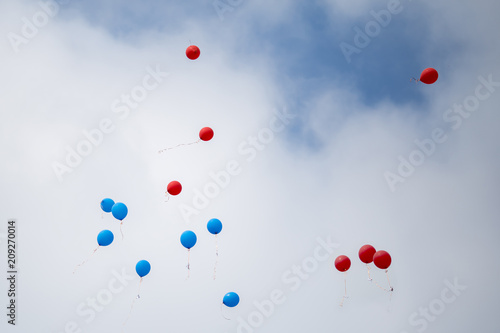 Balloons fly to the sky