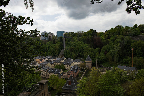 Blick hinunter auf das Pfaffenthal photo