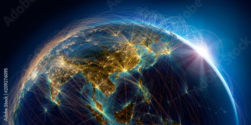 Obraz Planeta Ziemia ze szczegółową płaskorzeźbą pokryta jest złożoną świetlną siecią tras lotniczych w oparciu o rzeczywiste dane. Kraje azjatyckie. Renderowanie 3D. Elementy tego obrazu dostarczone przez NASA