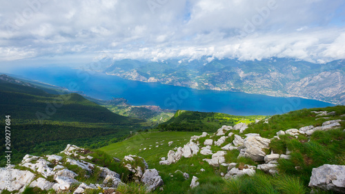 Garda Lake in summer © naturenow