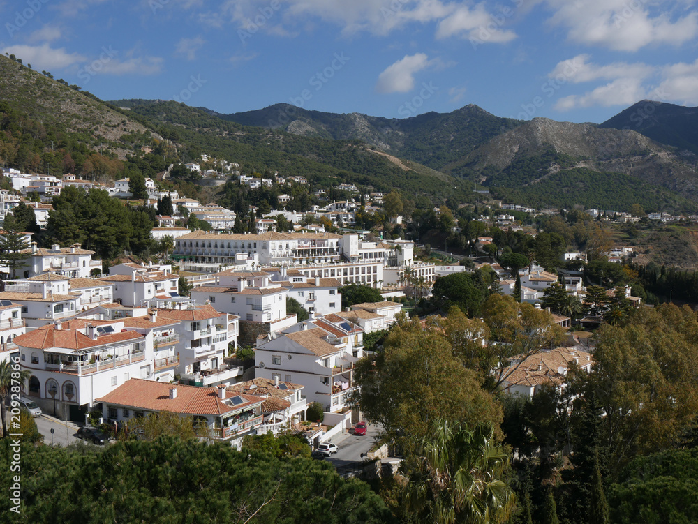Mijas is one of the most beautiful 'white' villages of the Southern Spain area called Andalucia. 