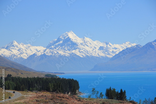 Fototapeta Naklejka Na Ścianę i Meble -  Mt Cook and Lake Pukaki, New Zealand