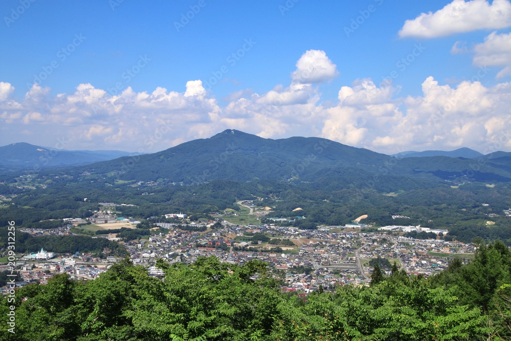 Naklejka premium 片曽根山からの眺め（福島県・田村市