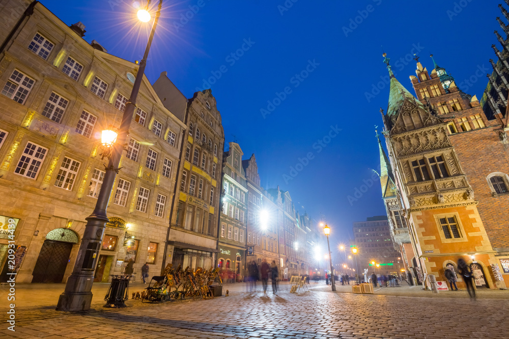 Fototapeta premium Night view of Wroclaw. Wroclaw is the largest city in western Poland and historical capital of Silesia