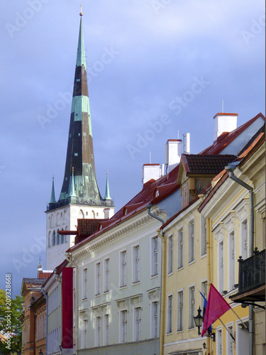 Altstadt vo Tallinn mit Olaikirche