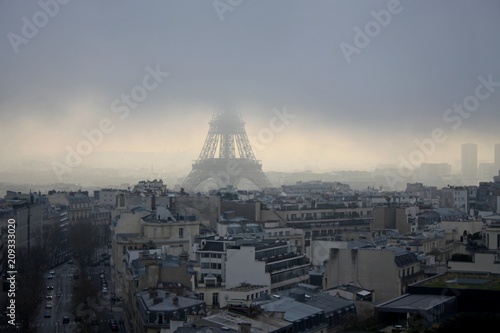 Canvas Print PARIS IN TUMAN