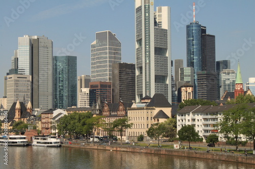 Frankfurt; Mainkai und Skyline