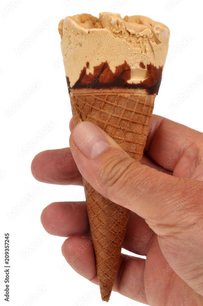 de glace tenu en main sur fond blanc Stock Photo Adobe Stock