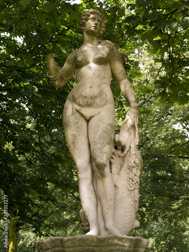 Brussels  Belgium  June 10  2018 Statues of a naked woman in the park